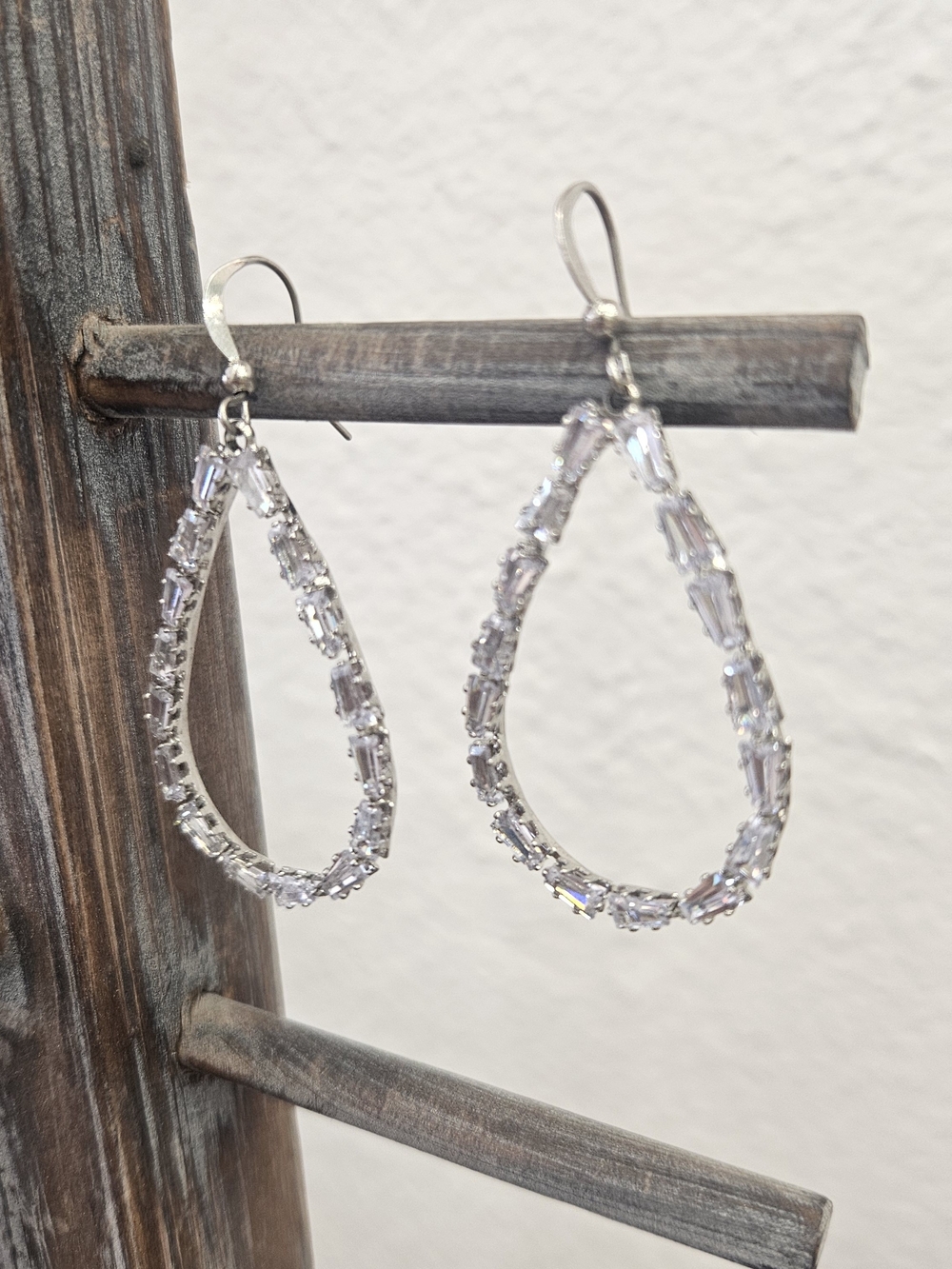 Sparkling Silver Teardrop Crystal Earrings - Elegant Women Jewelry